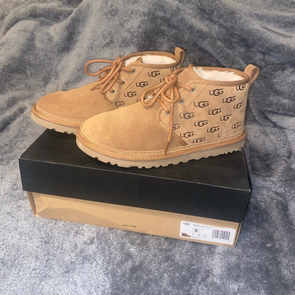 Neumel Embossed Logo Uggs